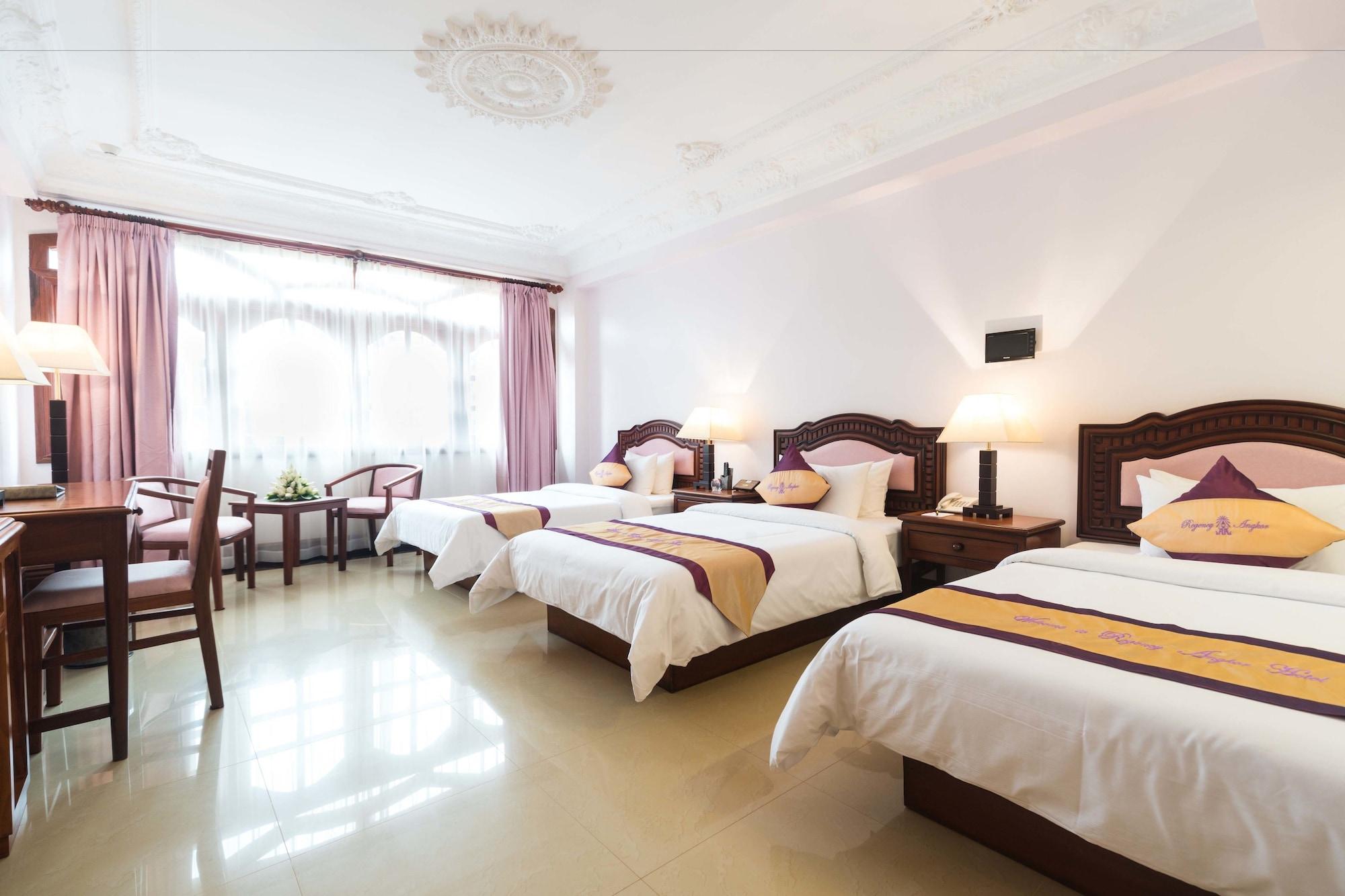 Regency Angkor Hotel Сиемрип Экстерьер фото