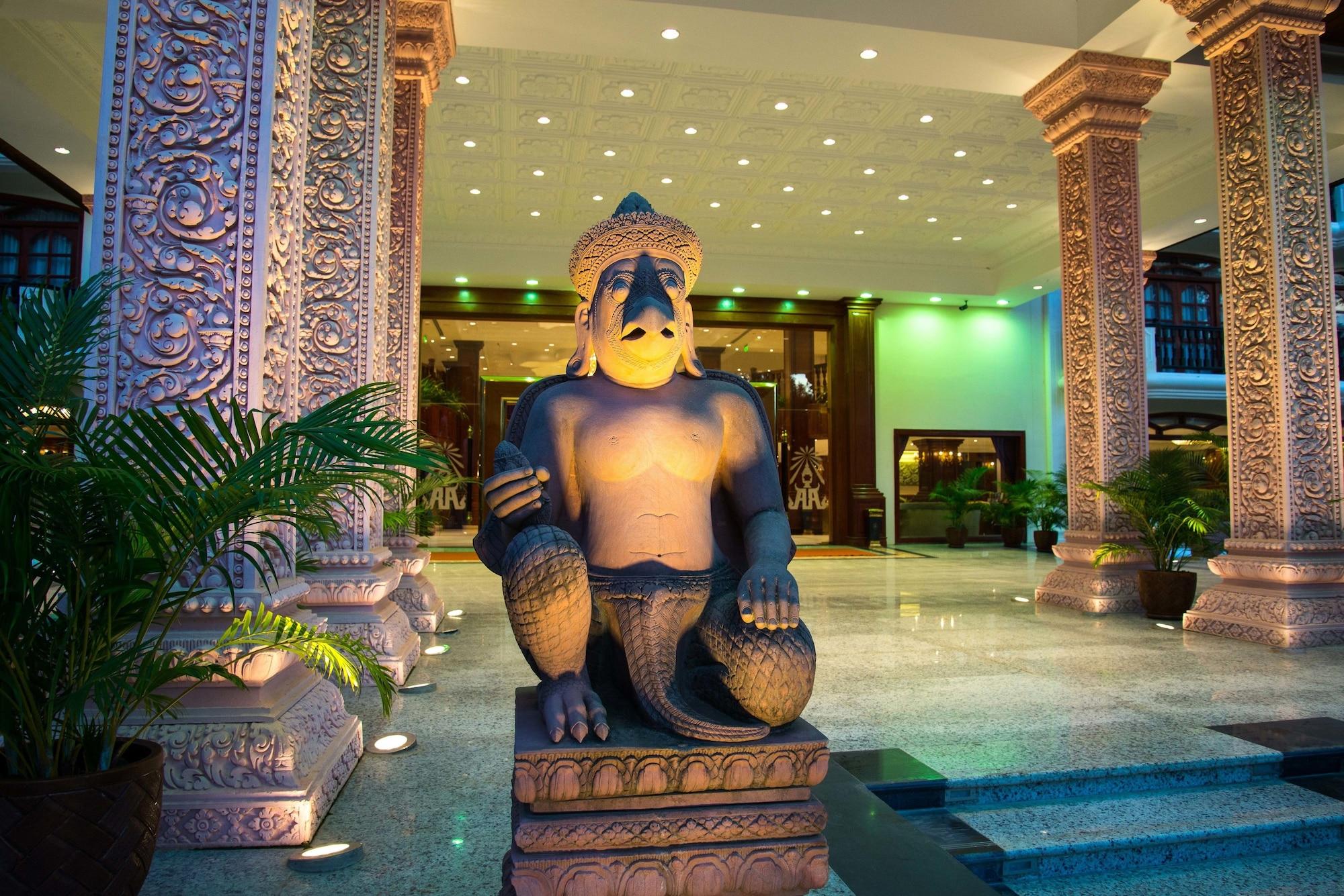 Regency Angkor Hotel Сиемрип Экстерьер фото