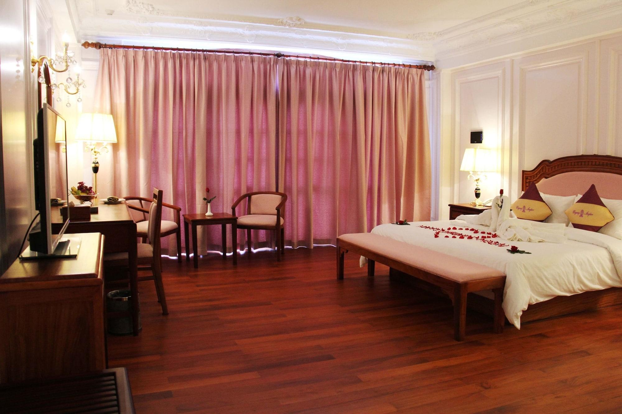 Regency Angkor Hotel Сиемрип Экстерьер фото