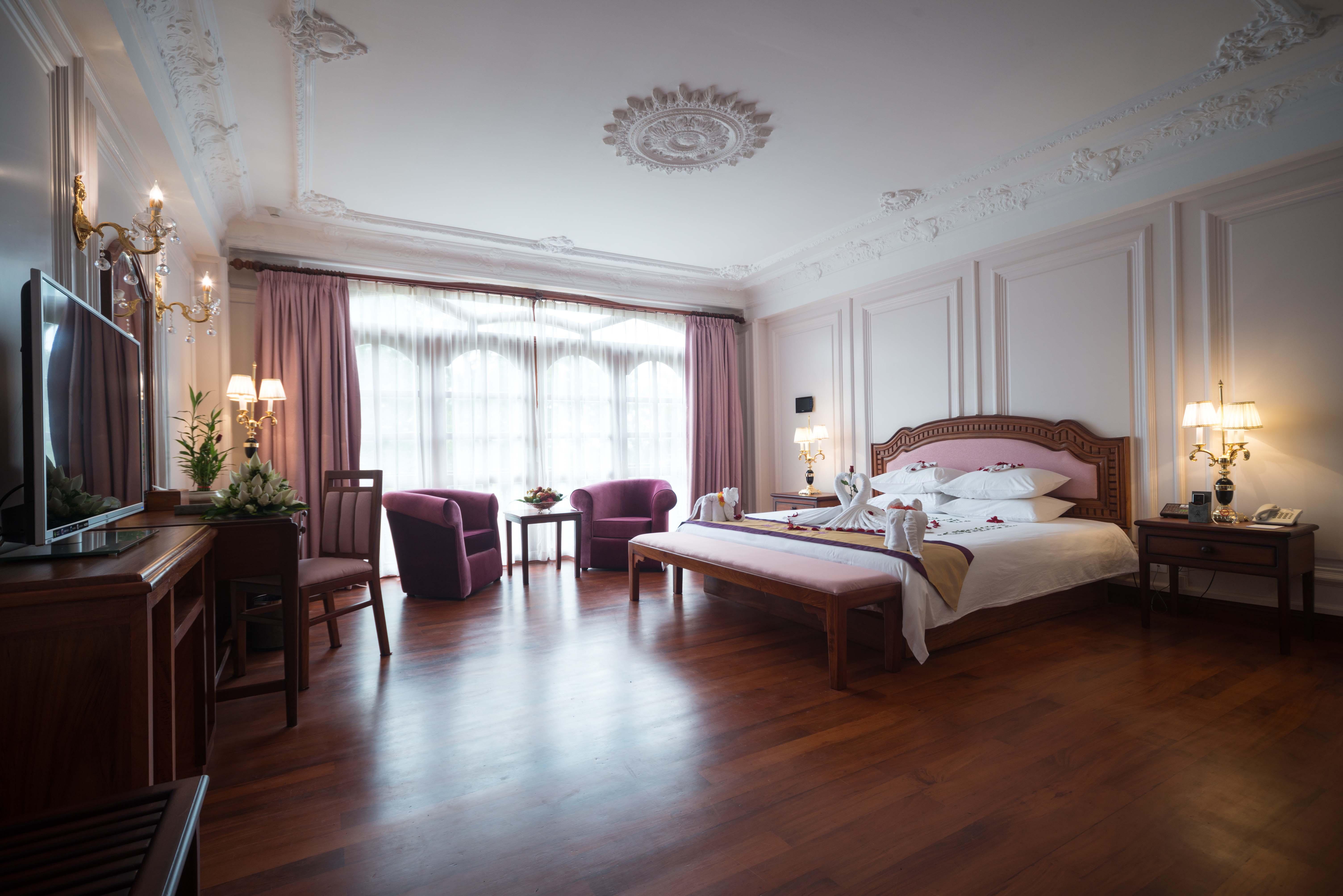 Regency Angkor Hotel Сиемрип Экстерьер фото