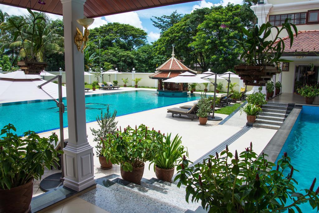 Regency Angkor Hotel Сиемрип Экстерьер фото