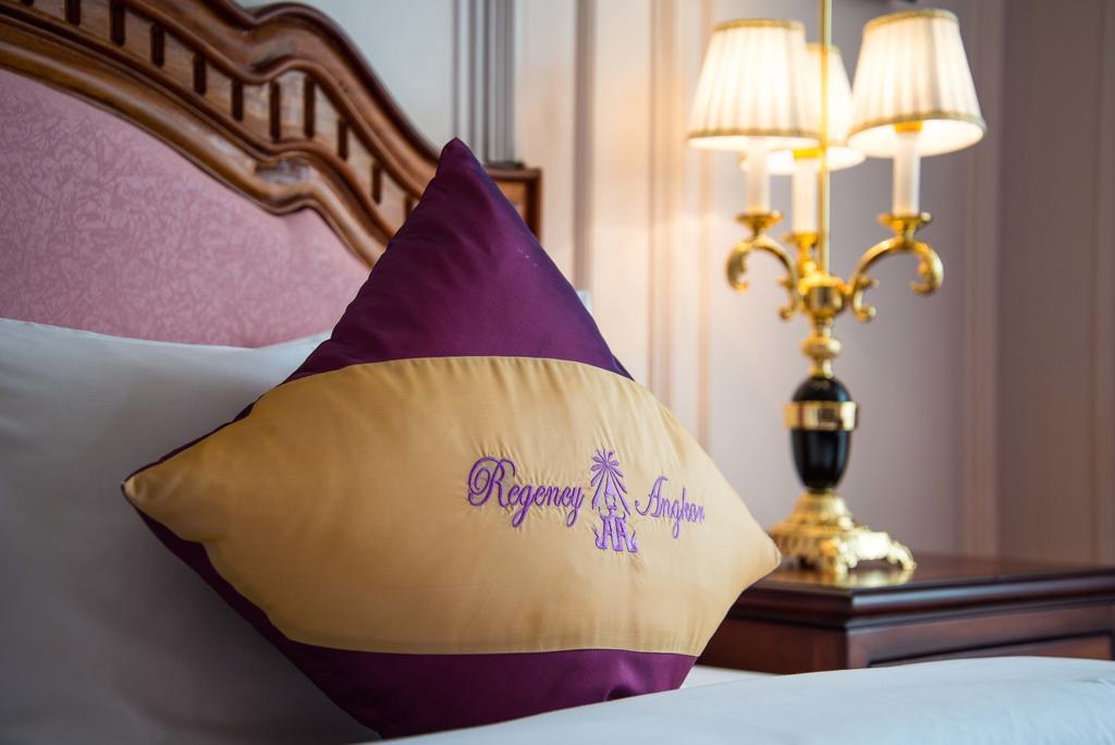 Regency Angkor Hotel Сиемрип Экстерьер фото