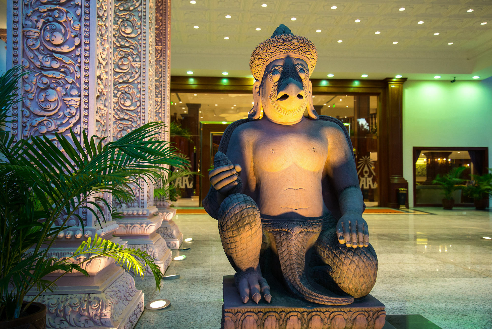 Regency Angkor Hotel Сиемрип Экстерьер фото